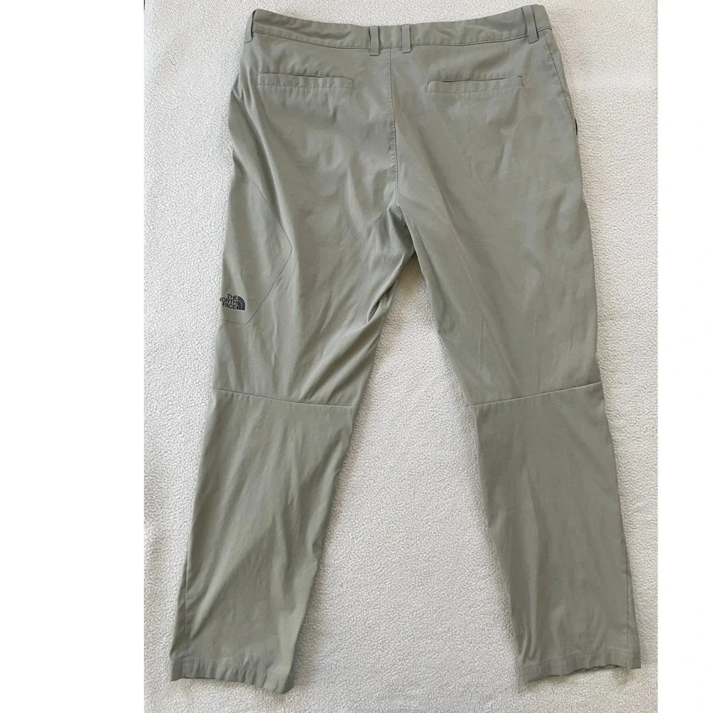 The North Face Mens 38 Paramount Trail Hiking Pants Tan Straight Leg Stretch‎
